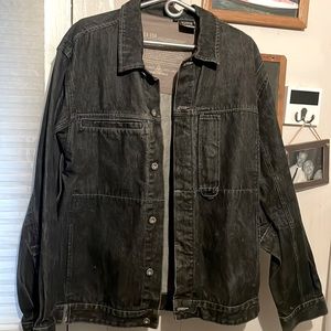 mecca usa black jean denim jacket with 6 buttons & pockets all over size Large